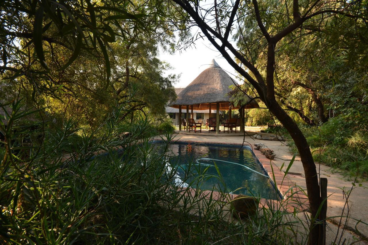 Touch Of Africa Lodge Lanseria Exterior foto